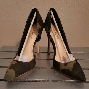 Deetra Camo Print Pumps